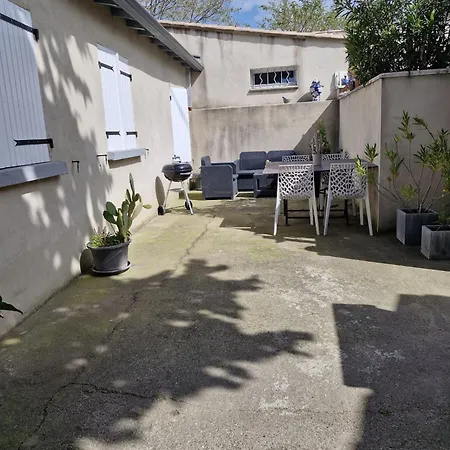 Holiday home Maison Aux Portes Des Garrigues *